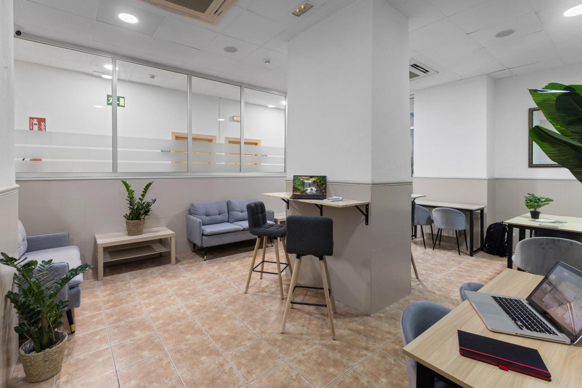 فندق Vas Malaga Ciudad المظهر الخارجي الصورة